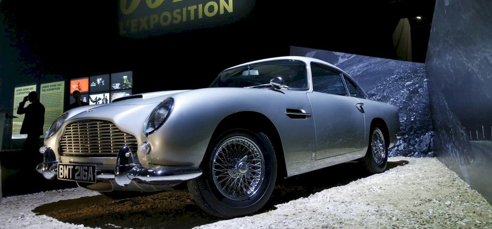 Csillagászati összegért kelt el James Bond régi Aston Martinja 